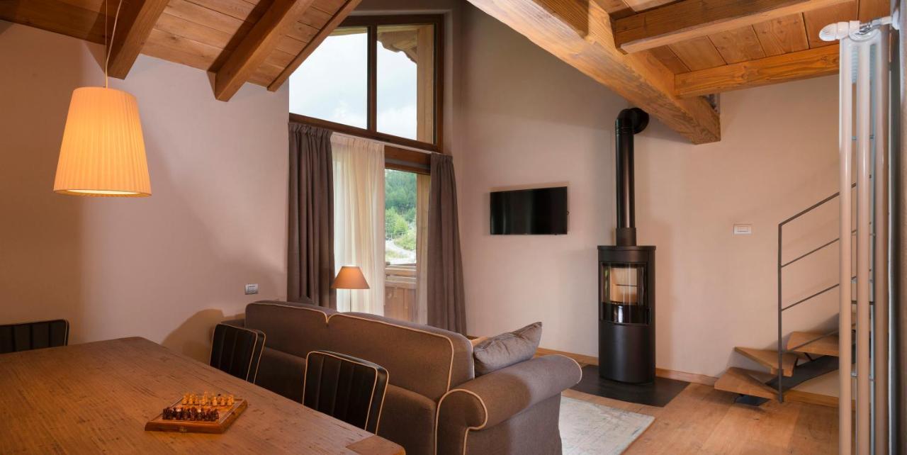 ברויל-קרוויניה 3 Chalets Aparthotel מראה חיצוני תמונה