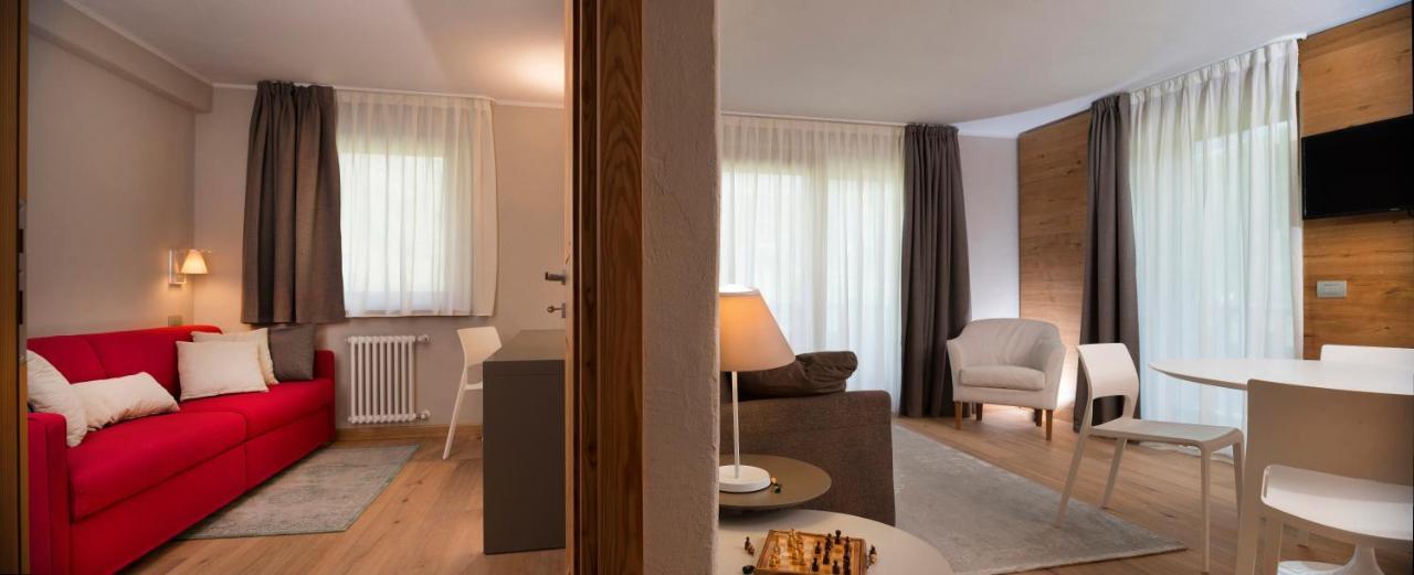 ברויל-קרוויניה 3 Chalets Aparthotel מראה חיצוני תמונה