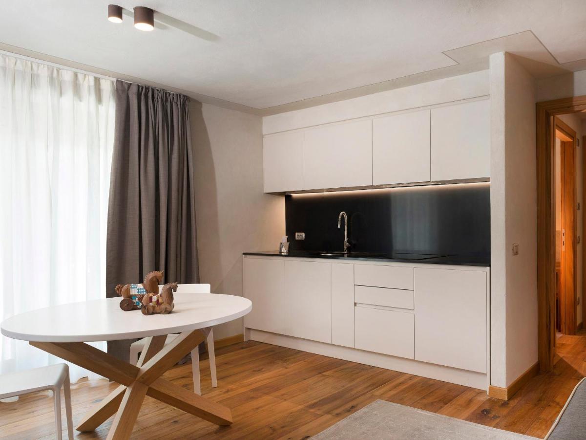 ברויל-קרוויניה 3 Chalets Aparthotel מראה חיצוני תמונה